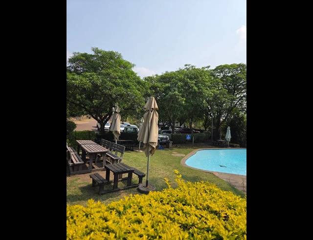 4 BEDROOM HOUSE FOR SALE IN PALM LAKES ESTATE